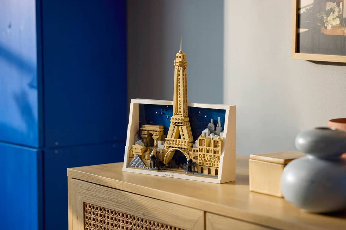 LEGO Architecture Paris City of Love Building Set 21064 - Spendloves